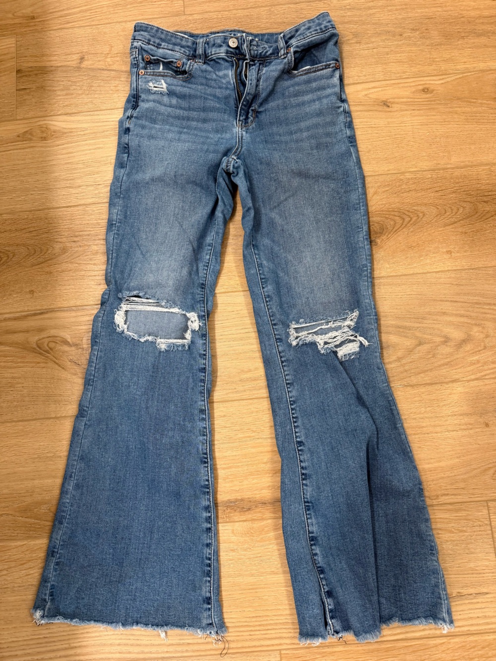 American Eagle Outfitters Women's Light Blue flair jeans